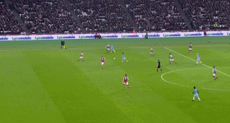 中超官方发2025赛季前四排名走势图：榜首共12次易主